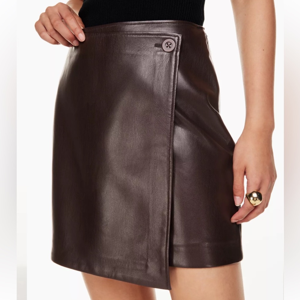 Aritzia rich mocha brown size 8 vicinity skirt
